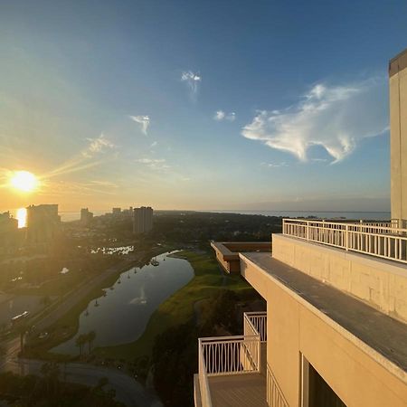 Ocean View Luxurious Condo-Best Location + Balcony Ντέστιν Εξωτερικό φωτογραφία